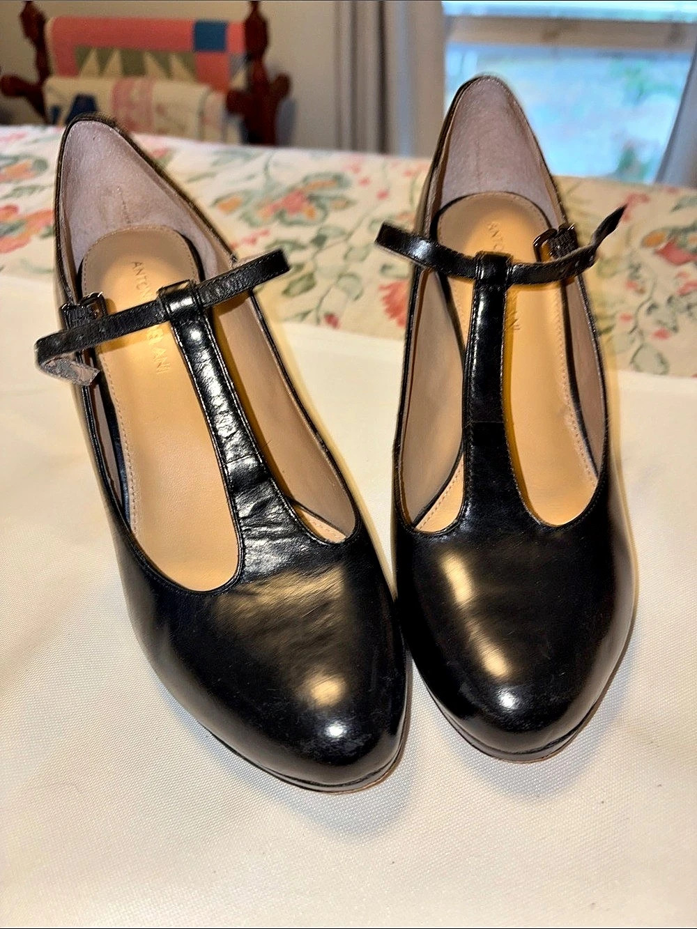 Antonio Melani T-Strap Heels in Black US 9.5M